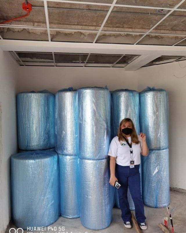 DOUBLE BUBBLE DOUBLE FOIL BUBBLE INSULATION (Category: Construction & Building Materials) located in Marikina City. Submitted by christine_km8enterprises (Listing ID 1333225480, Image 2). Description: BUBBLE INSULATION 👉🏻BIG DISCOUNTS for bulk orders👈🏻 ✔️Heat Insulating ✔️R Value 12 15 19 ✔️Fire rating Class A ✔️Temperature range 50F - 180F ➖Pure Aluminum Foil(real) & Aluminized Foil(mpet) 1meter x 50 meters ✔️Single bubble single foil ✔️Sing