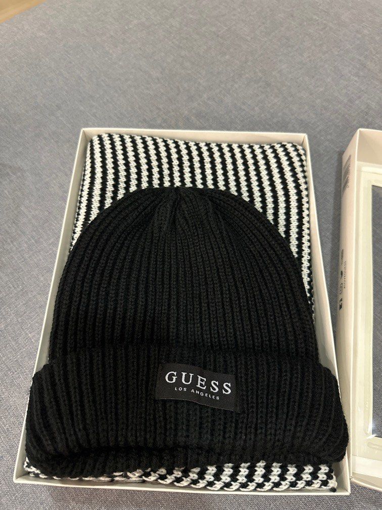 Guess scarf & Beanie set, Women display picture 3