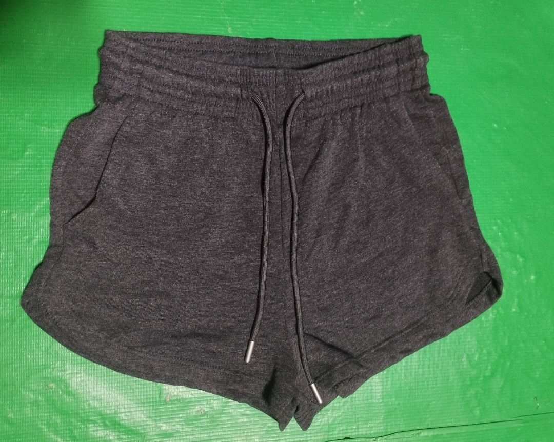 H M Basic Shorts Women s Fashion Bottoms Shorts on Carousell