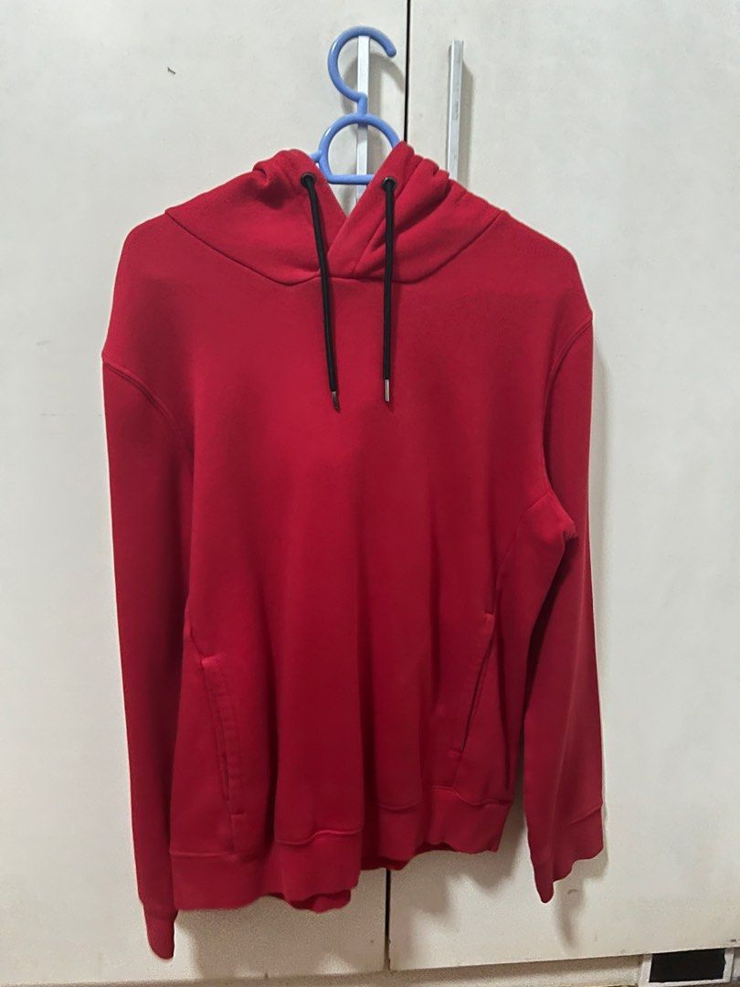 H M Red Hoodie with Kangaroo Pockets Men s Fashion Tops Sets Hoodies on Carousell