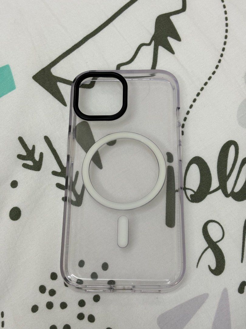 iPhone 15 clear case (Category: Cases & Covers) located in Bayan Lepas. Submitted by unlimited_noname (Listing ID 1333157826, Image 1). Description: Phone case have some small coating drop..