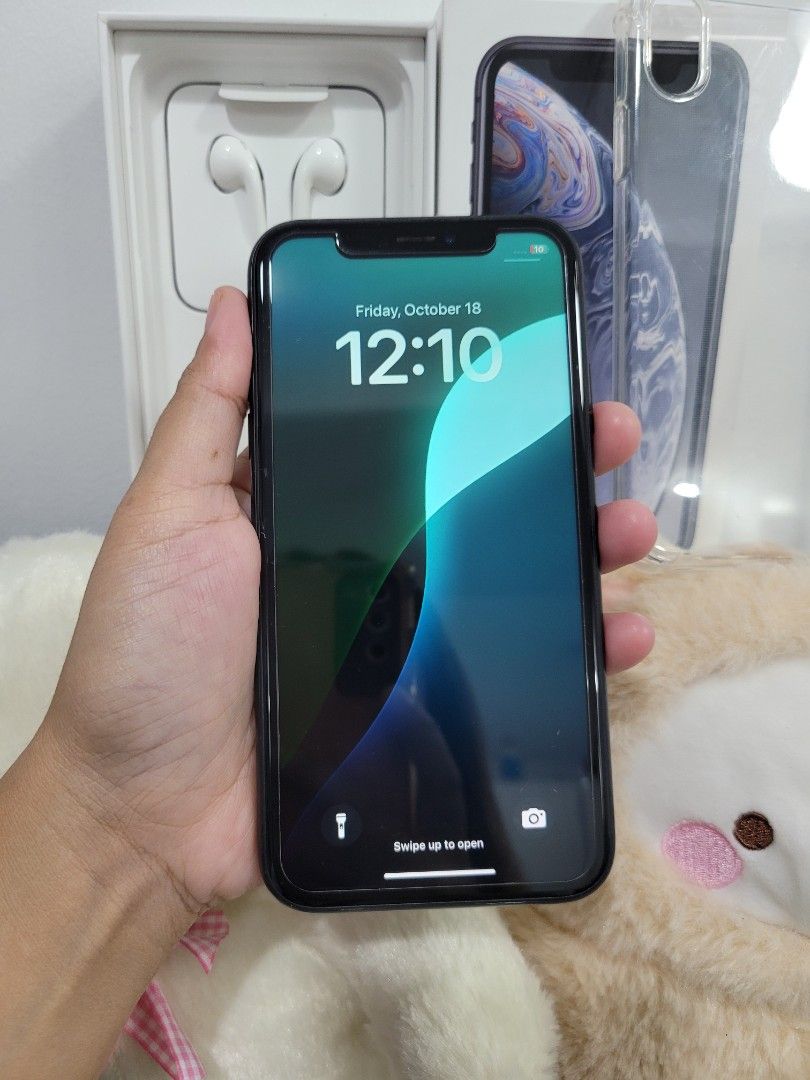 Iphone XR 128GB f.u 79% battery (Category: iPhone X Series) located in Mandaluyong City. Submitted by cellspaceph (Listing ID 1333290971, Image 2). Description: IPHONE XR 128GB factory unlocked 79% battery health Face id/truetone working ✅️ No issue Php9,999‼️ with box , headset ,case pass swap fix.