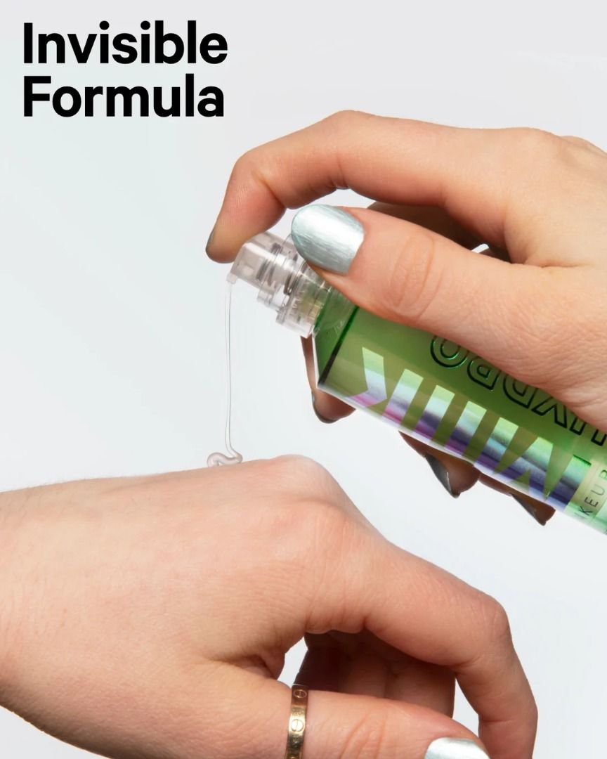 MILK HYDRO GRIP PRIMER - MINI (Category: Makeup) located in Manila. Submitted by juanashopbies_ph (Listing ID 1333190399, Image 3). Description: MILK HYDRO GRIP PRIMER Size: 4ml What it is: An award-winning invisible makeup primer with a 94% natural gel formula that smooths skin, grips makeup up to 12 hours, and locks in hydration. Finish: Radiant Highlighted Ingredients: - Blue Agave Extract: Helps form an invisible layer to lock in makeup. - Hy