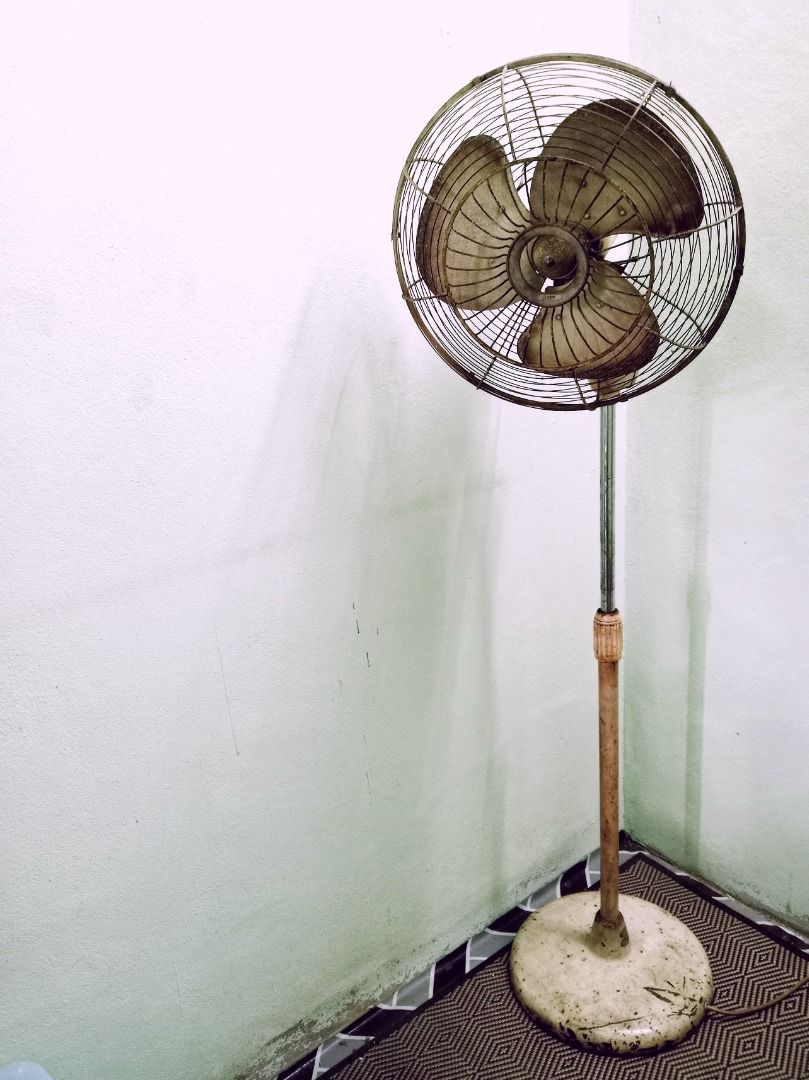 Mitsubishi Vintage AC Electric Fan, Furniture & Home Living