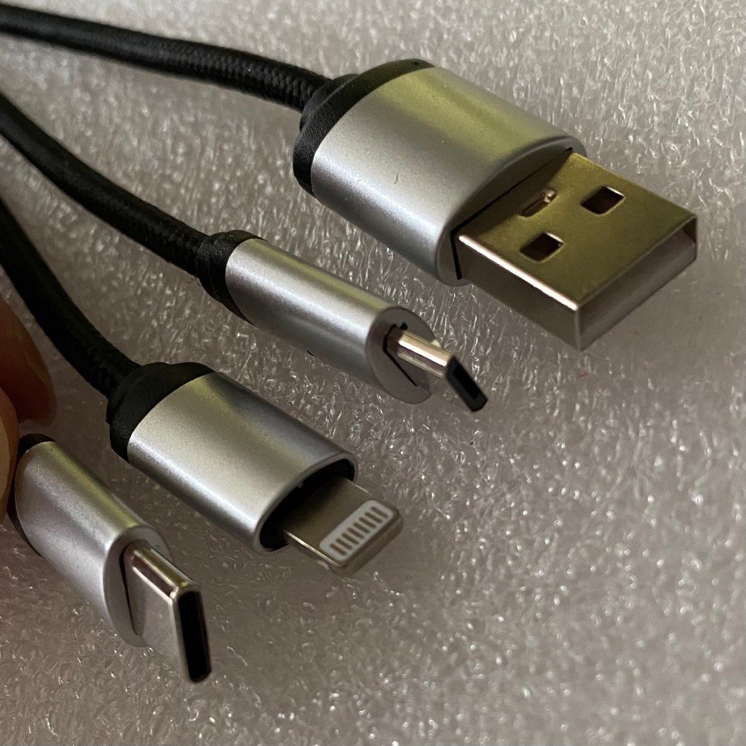 Mobile tablet iPad Charger, 手提電話, 電話及其他裝置配件, 充電器及電線 Carousell