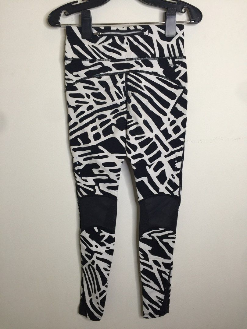 women's nike animal print leggings
