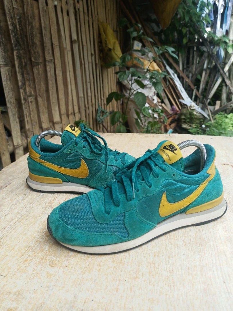 Nike internationalist vintage green new arrivals