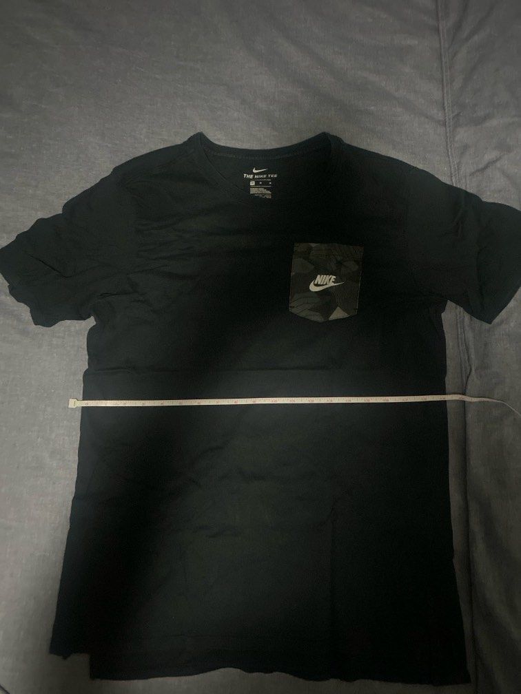 Nike shirt (Category: Activewear) located in Paranaque City. Submitted by johnber (Listing ID 1333251988, Image 2). Description: .