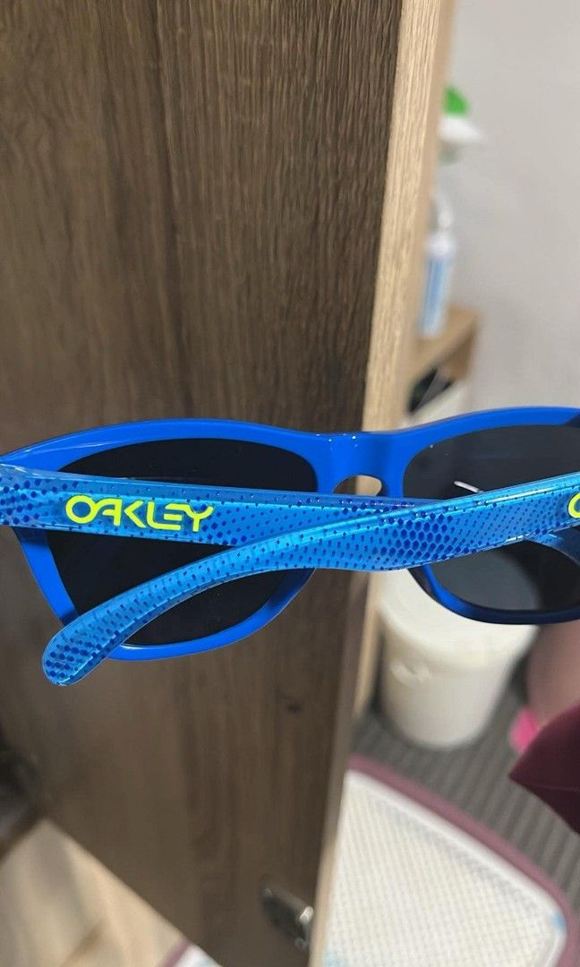 Harga oakley frogskin original store