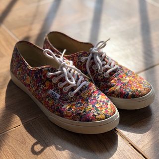 CONVERSE x ANDY WARHOL ORIGINAL STORE BACA DESKRIPSI chuck taylor 70s all star high floral sepatu sneakers shoes canvas multicolor Fesyen Wanita Sepatu di Carousell