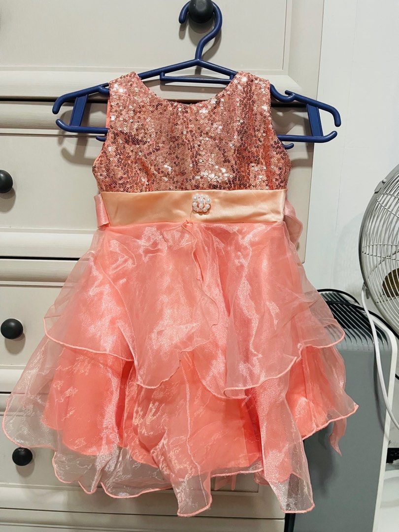 Peach dress with gold shoes clearance