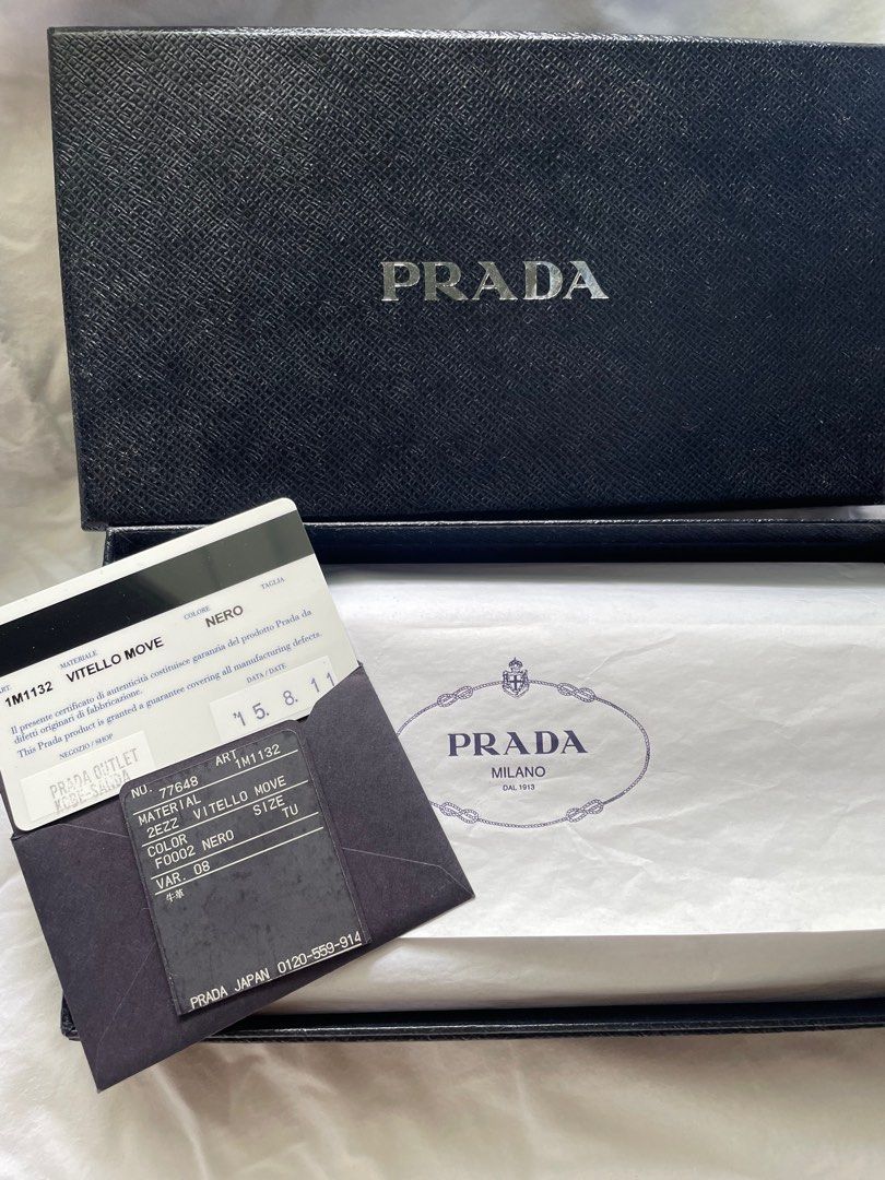 Prada Vitello Move Women's Leather Wallet (Category: Luxury Bags & Wallets) located in Valenzuela. Submitted by dees.corner (Listing ID 1333215222, Image 2). Description: Aut Prada wallet, purchased in JPN .