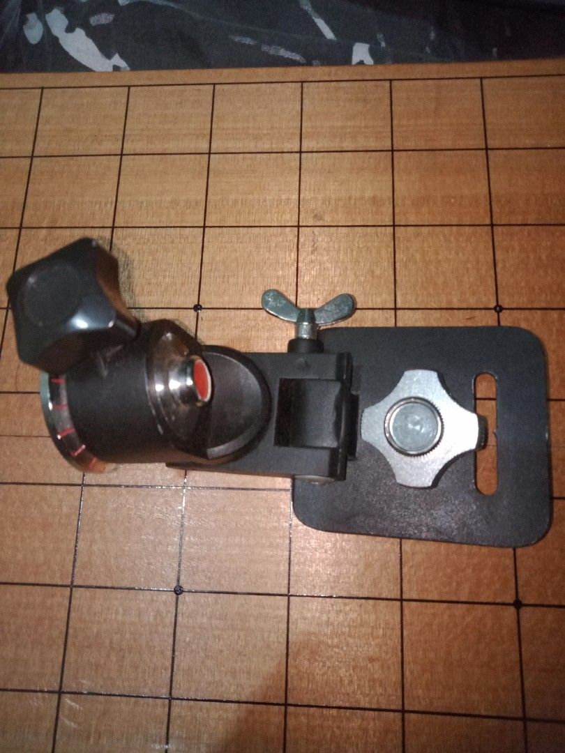 PRIMO New Art Pro 1 Tripod Head (Category: Tripods & Monopods) located in San Marcelino. Submitted by tatac1vs (Listing ID 1333155567, Image 1). Description: .