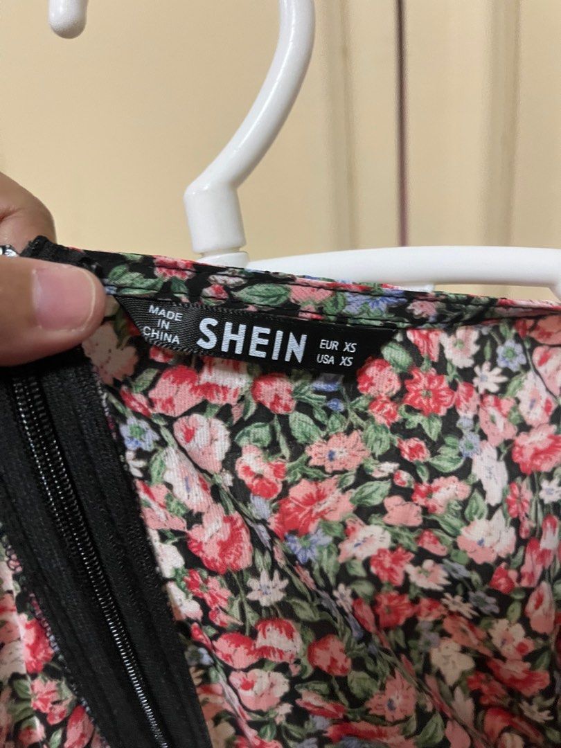 Shein Ditsy Dresss (Category: Dresses) located in Makati City. Submitted by frelbv (Listing ID 1333198812, Image 3). Description: ❌ No when worn photo available. All items no longer fits me and mostly never really get to be used. ❌ No unrealistic price haggling. ✅️ Available for nego if buying 3 or more items from the listing 📦 Shipping thru JT Express. Grab/ Lalamove, if pick up.