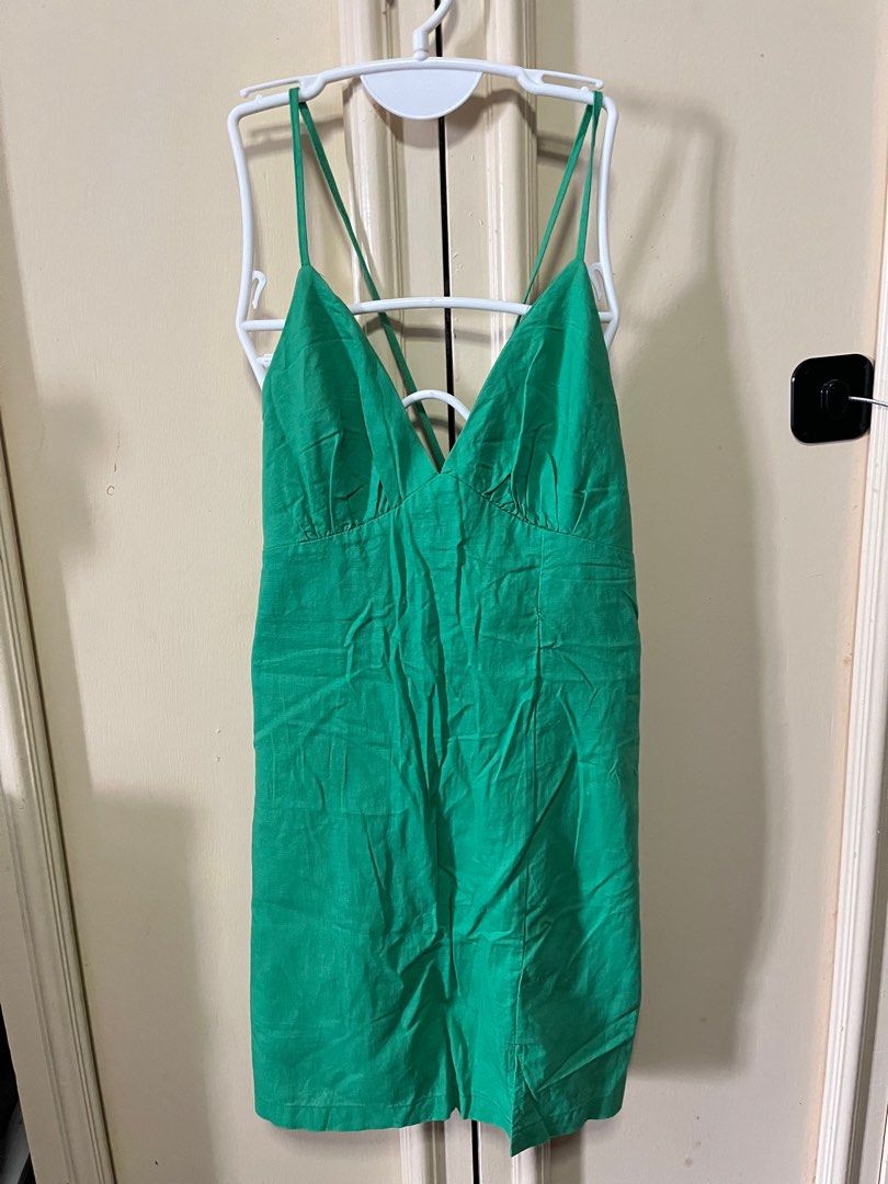 Shein Green Low Back Linen Dress (Category: Dresses) located in Makati City. Submitted by frelbv (Listing ID 1333215146, Image 1). Description: ❌ No when worn photo available. All items no longer fits me and mostly never really get to be used. ❌ No unrealistic price haggling. ✅️ Available for nego if buying 3 or more items from the listing 📦 Shipping thru JT Express. Grab/ Lalamove, if pick up.