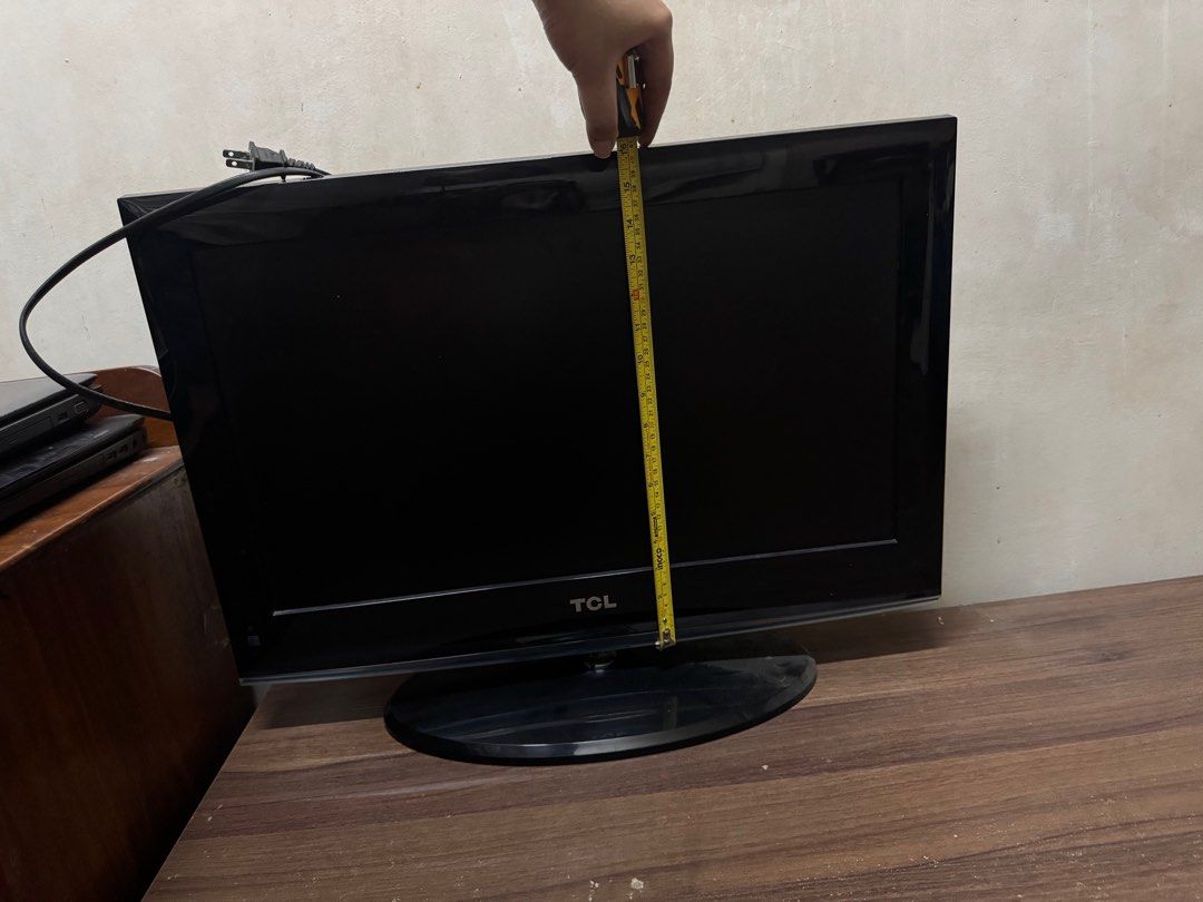 TLC TV (Category: TV) located in Quezon City. Submitted by onestock2024 (Listing ID 1333268260, Image 3). Description: 💳Mode of Payment: Gcash, BPI, and Cod 🚚Mode of Delivery: Grab (same day delivery), Lalamove (same day delivery), Gogo Express (far places), J&T (far places),or any courier preferred by the customer 📍Location: Project 8, QC ‼️ shipping fee is shouldered by the customer ‼️ Payment first is applicable for grab.
