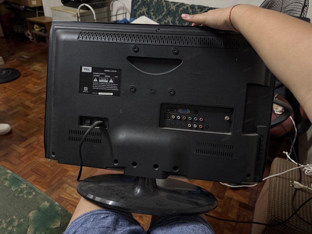 TLC TV (Category: TV) located in Quezon City. Submitted by onestock2024 (Listing ID 1333268260, Image 2). Description: 💳Mode of Payment: Gcash, BPI, and Cod 🚚Mode of Delivery: Grab (same day delivery), Lalamove (same day delivery), Gogo Express (far places), J&T (far places),or any courier preferred by the customer 📍Location: Project 8, QC ‼️ shipping fee is shouldered by the customer ‼️ Payment first is applicable for grab.