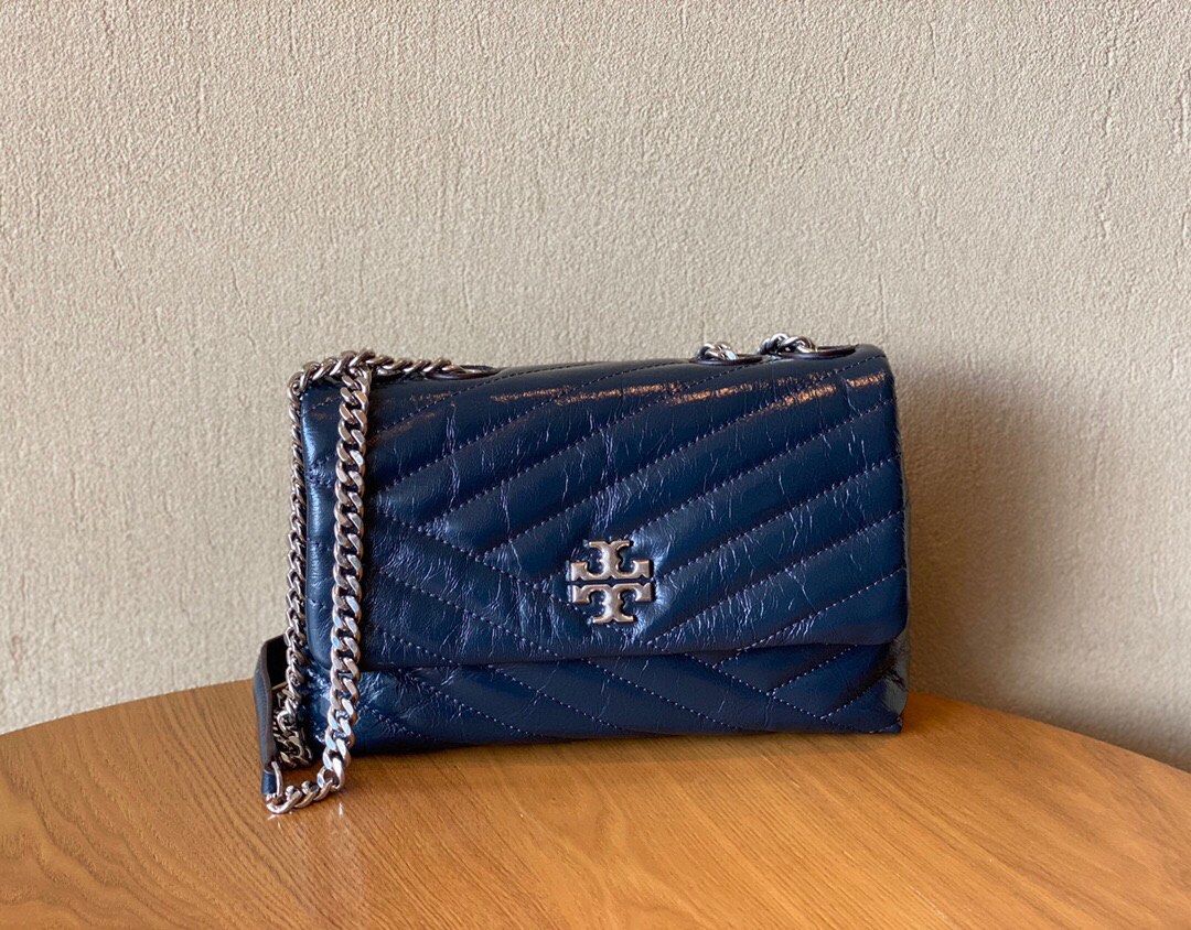 Tory burch kira distressed sale