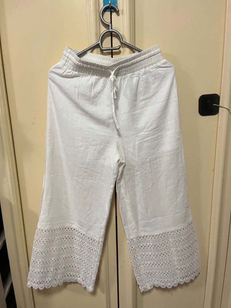 White Linen Trouser (Category: Other Bottoms) located in Makati City. Submitted by frelbv (Listing ID 1333199782, Image 1). Description: ❌ No when worn photo available. All items no longer fits me and mostly never really get to be used. ❌ No unrealistic price haggling. ✅️ Available for nego if buying 3 or more items from the listing 📦 Shipping thru JT Express. Grab/ Lalamove, if pick up.