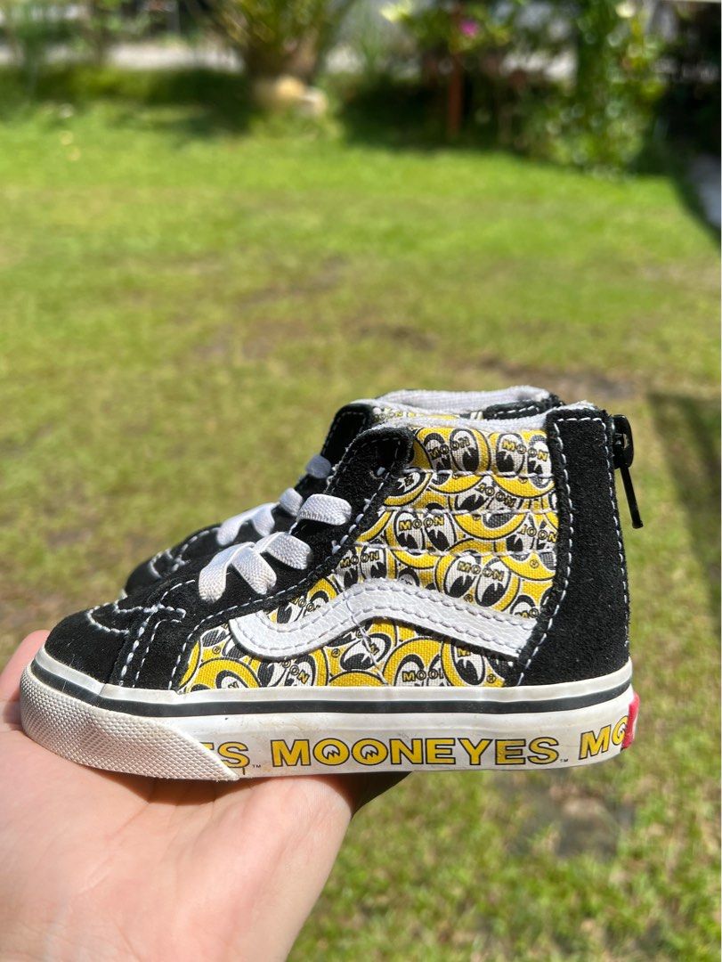Converse vans collab shop