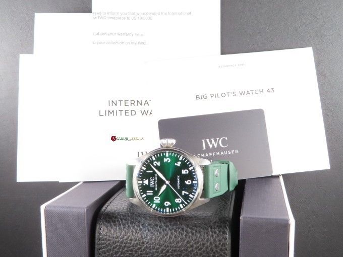 2022 May IWC Big Pilot's Watch 43 mm Green Dial IW329306 (8 Years Warranty) (Category: Watches) located in Singapore. Submitted by luxurytime (Listing ID 1291464172, Image 3). Description: Credit cards instalment scheme up to 36 months is available. Terms and conditons apply. Serving you since 2003. Visit our store at Far East Plaza #02-33 for more watches. Ref: IW329306 Movement: automatic Functions: hours, minutes, sweep seconds Case: stainless