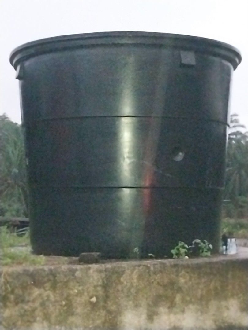 500 gallon polytank, Furniture & Home Living, Gardening, Pots ...