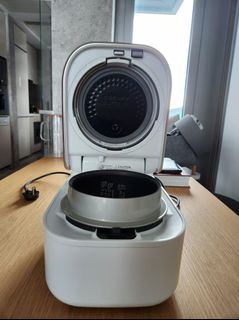 （分類：）位於 。 由 nyankitten 提交（商品編號 1333370405，圖片 1）。簡介： 。
