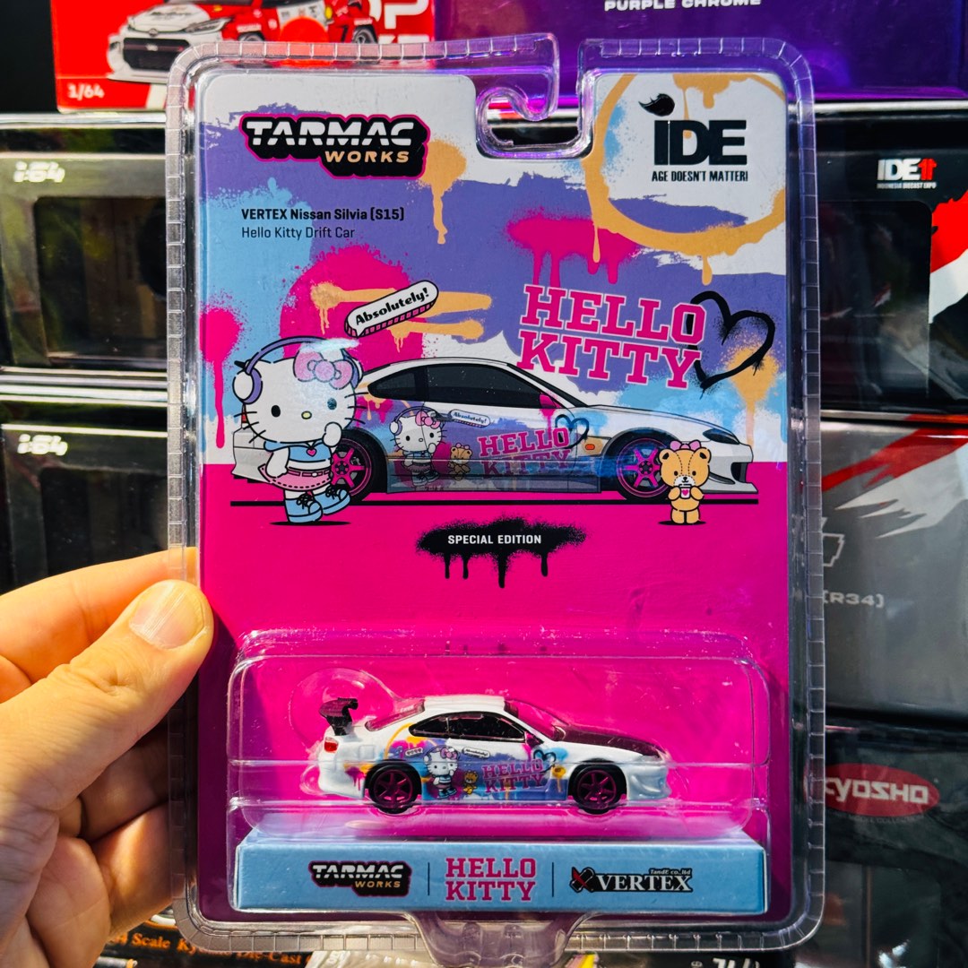 現貨印尼車仔展會場限定IDE 2024 Exclusive Tarmac Works 1:64 Die-cast Model Car VERTEX  Nissan Silvia S15 Hello Kitty Drift Car Tarmac Works 日產飛雞Sanrio 吉蒂貓, 興趣及遊戲,  玩具&