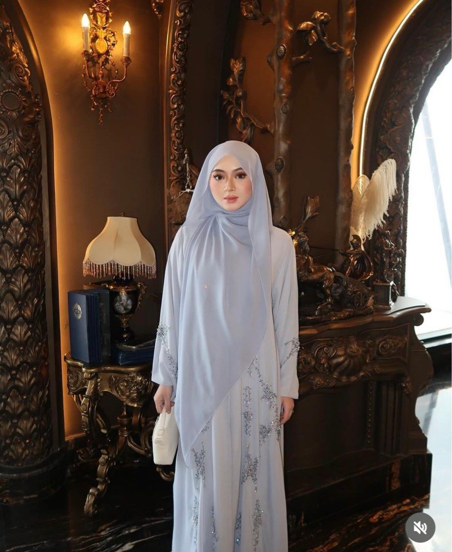 Kate abaya clearance