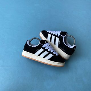 (Kategori: ) berada di . Dikirim oleh eleganshoes_id (ID iklan 1333390653, Gambar 1). Deskripsi: .