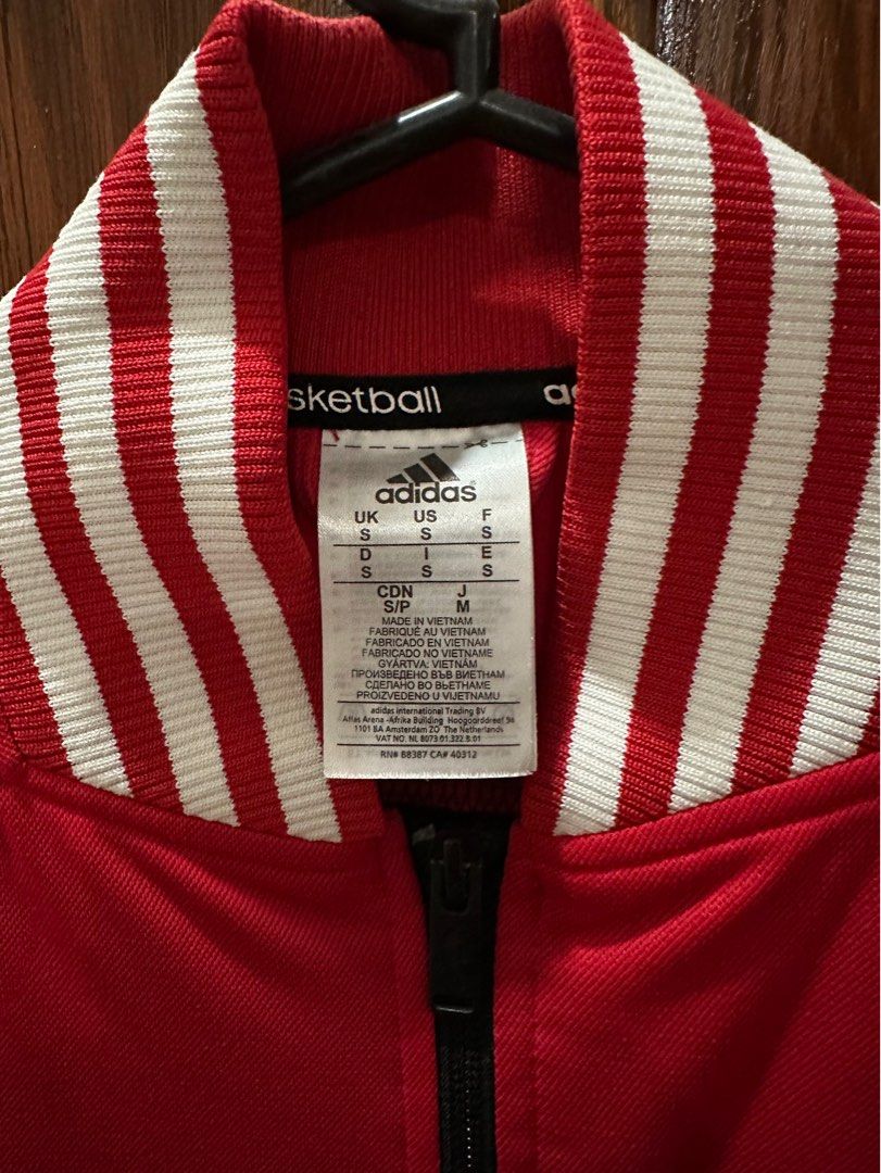 Adidas Red Chicago Bulls Jacket Authentic (Category: Coats, Jackets and Outerwear) located in Paranaque City. Submitted by syntaxcode (Listing ID 1333472171, Image 3). Description: Adidas Red Chicago Bulls Jacket Authentic jacket from Adidas , bought in SG Looks new. Used twice only. Chest size 14 inches width. Small size Issue-small black dot sa chest part Fixed price 1500. Firm price. Gcash payment. Buyer shoulders the shipping. .