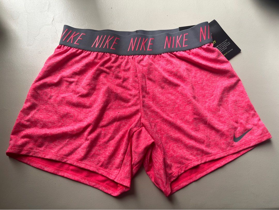 Auth Nike Bnew w tag Training Shorts (XL) (Category: Shorts) located in Quezon City. Submitted by helloclarabow (Listing ID 1333374575, Image 2). Description: Brand new with tag. Purchase at Nike Outlet Store in Nuvali. P500 + SF Nike Dri-FIT Trophy Shorts combine a classic athletic look with fabric that pulls sweat away from the skin for cool, dry comfort while you’re on the move. Dri-FIT technology quickly wicks away sweat from your skin keepin