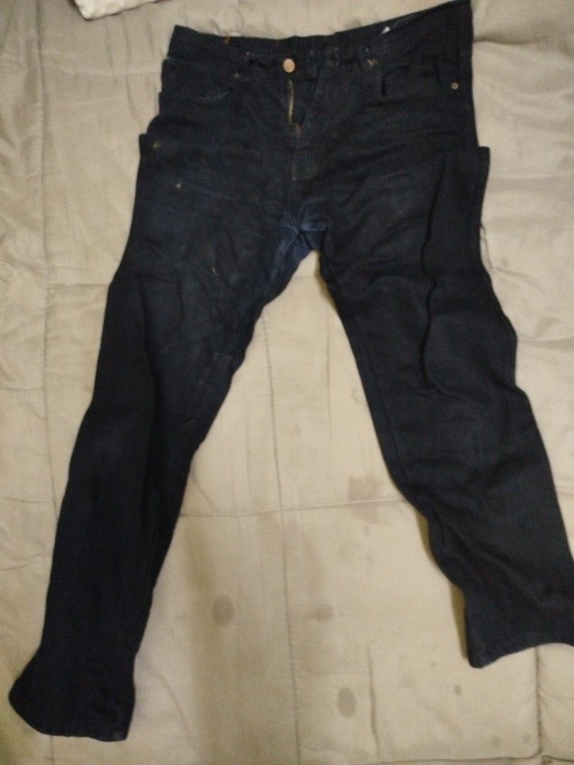 Black jeans (Category: Jeans) located in Shah Alam. Submitted by batch99 (Listing ID 1333486708, Image 1). Description: pre owned black jeans to let go.