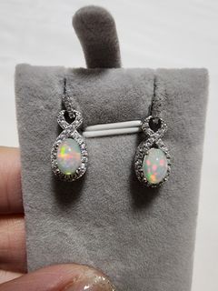 (Category: ) located in . Submitted by stylesetter (Listing ID 1333463574, Image 1). Description: .