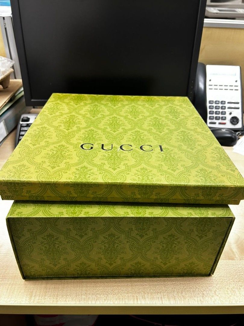 BUNDLE GUCCI BOXES (Category: Accessories) located in Kuala Lumpur. Submitted by wenjiacl (Listing ID 1333335786, Image 2). Description: Measurement: 1) Big Box - (L)36.5cm X (W)27cm X (H)12cm 2) Medium Box - (L)30cm X (W)32cm X (H)3cm.