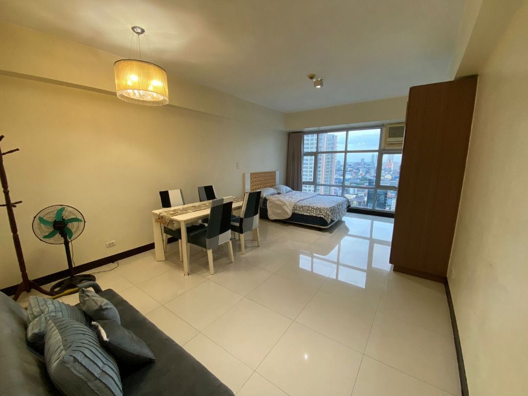 **buyer only**as is where is condition studio unit in Greenbelt Madison ...