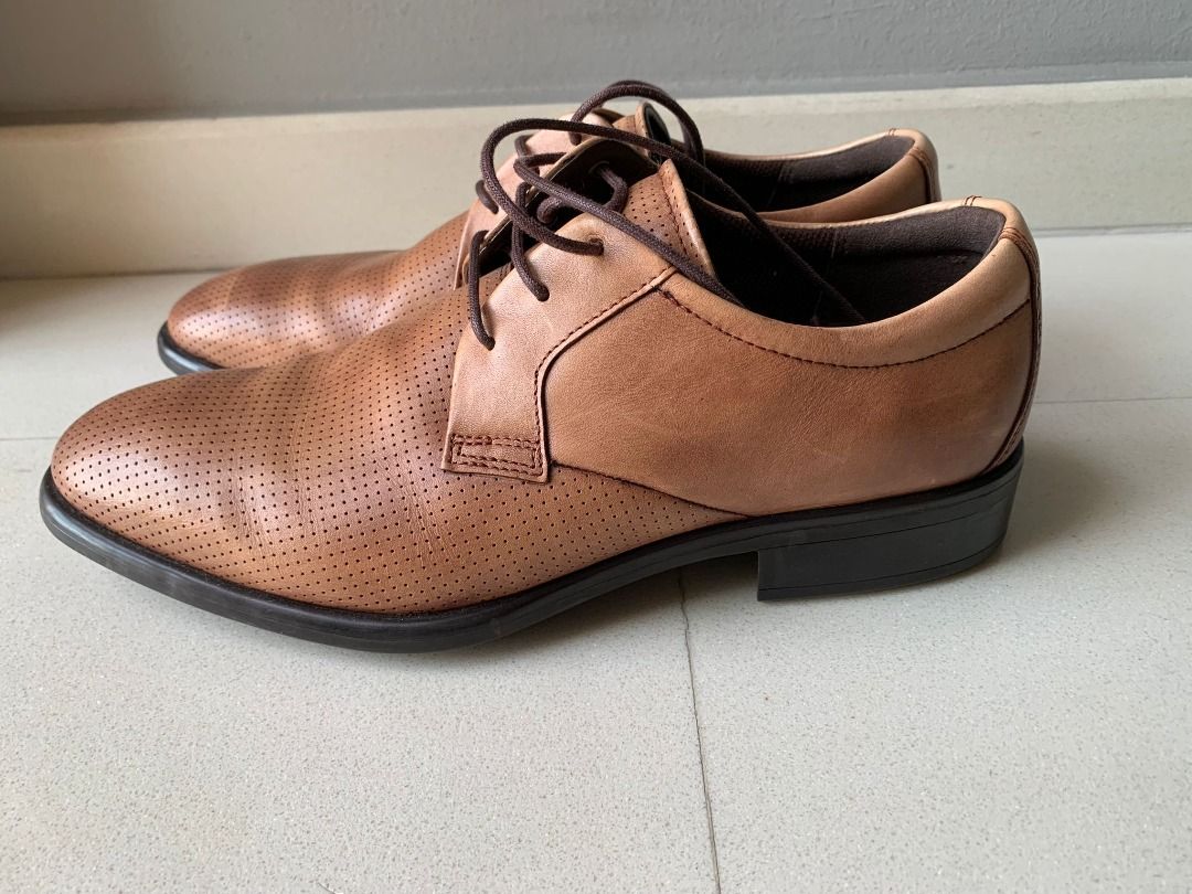 ECCO Men s dress shoes size EU40 for sale at 70 Men s Fashion Footwear Dress Shoes on Carousell