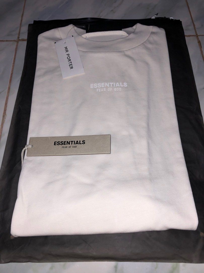 ESSENTIALS LEGIT (Category: Activewear) located in Zamboanga. Submitted by johnsilva09 (Listing ID 1333450985, Image 2). Description: ESSENTIALS LEGIT CLOUD DANCE TEE CORE XXS 23x28 BRAND NEW WITH ZIP LOCK 2700PHP.