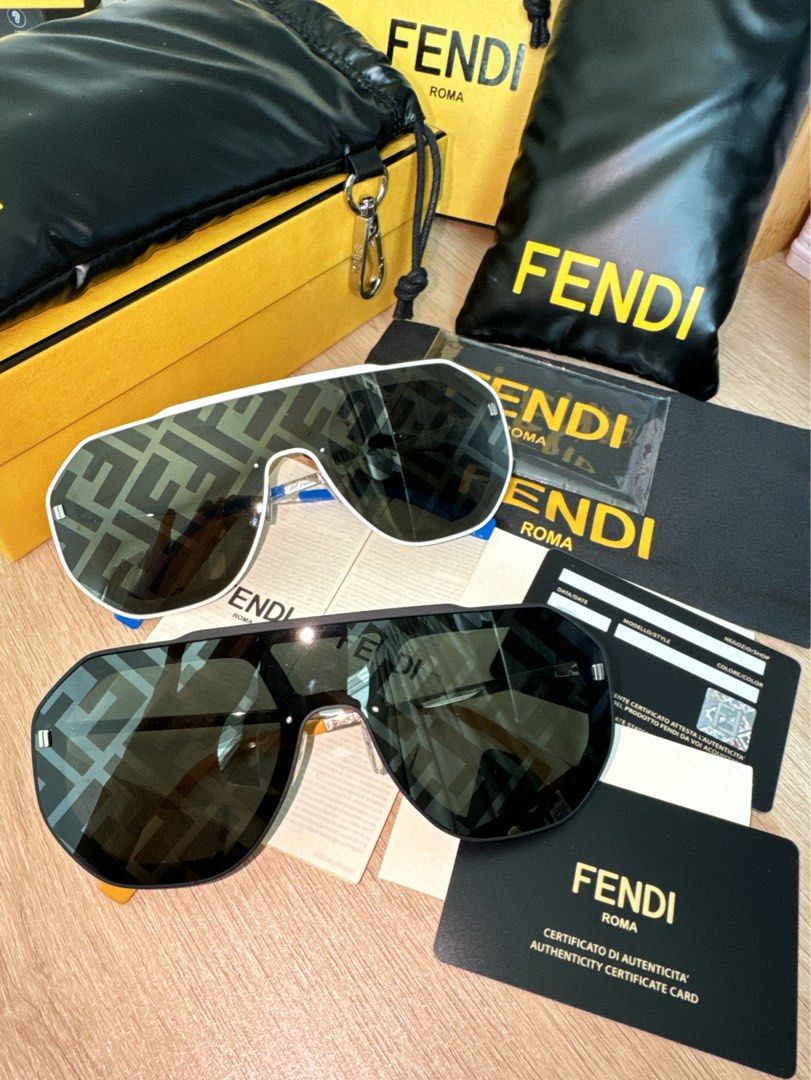 Fendi sunglasses with logo FULL SET