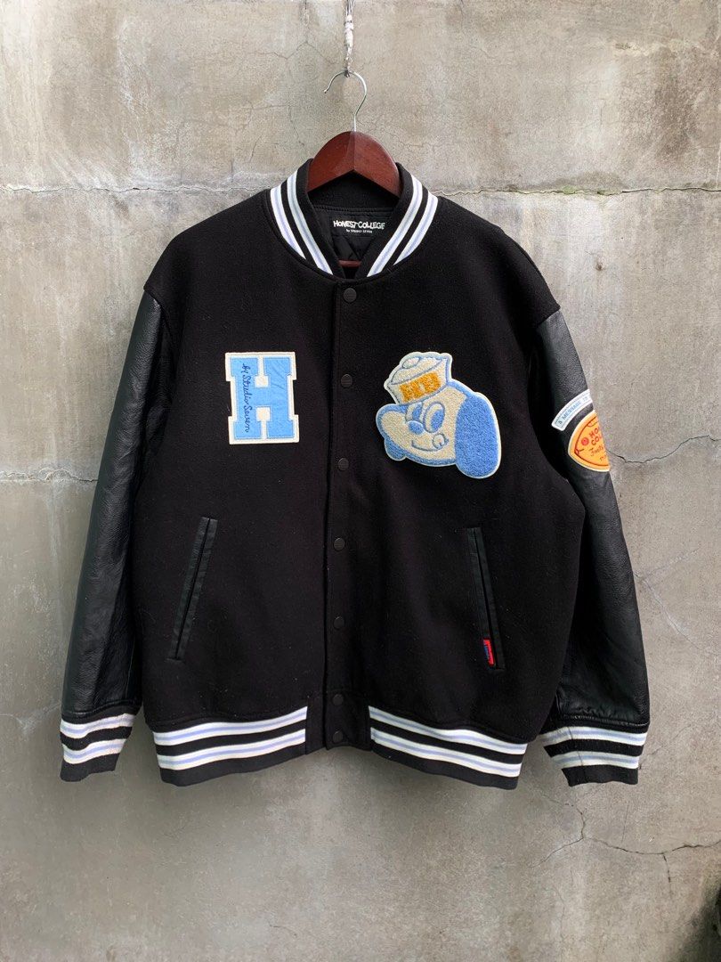 GU x Studio Seven Varsity Jacket (Category: Activewear) located in Baguio. Submitted by lordeidara (Listing ID 1333423587, Image 3). Description: 8.5/10 Color:Black Material: Wool/Leather Size on tag:L Fits: Length: 28 Width: 27.5 Sleeve Length: 23.5 Shoulder to shoulder: 22 Hem:21.