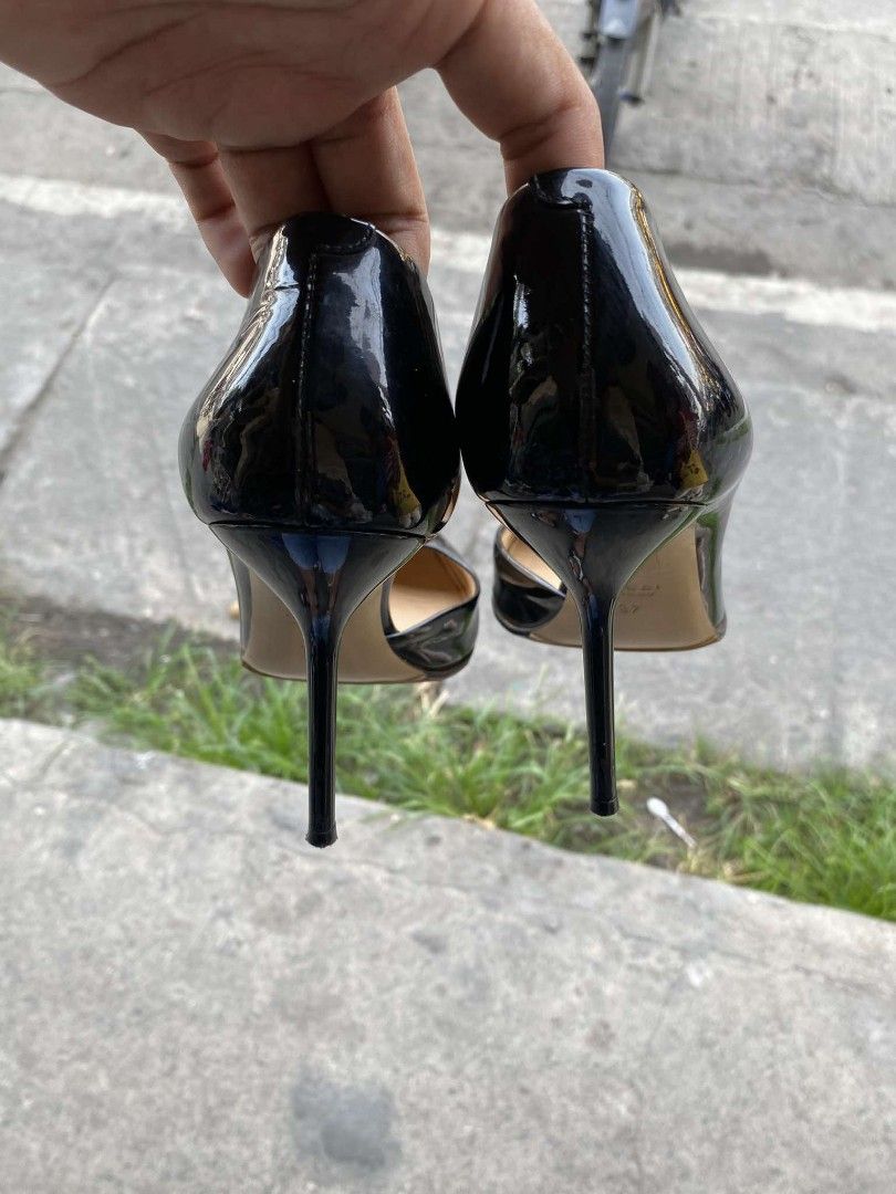 Gucci black heels (Category: Heels) located in Koronadal. Submitted by mannylagada880 (Listing ID 1333409469, Image 2). Description: this item is from our ukay2x store in good condition.
