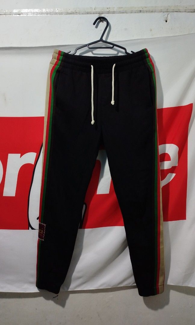 Gucci jogging pants deals