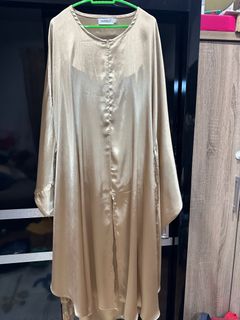 (Category: ) located in . Submitted by mrs_preloved27 (Listing ID 1333466952, Image 1). Description: .