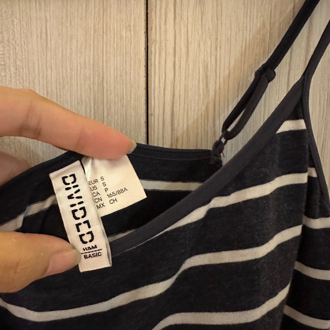 H&M Divided Bodycon Dress (Category: Dresses) located in Marikina City. Submitted by marjpc (Listing ID 1333412605, Image 3). Description: H&M Divided Bodycon Dress P190 Authentic Small on tag Stretchable Length 30” strap to hem, adjustable straps First to pay basis. No reservations. BPI or GCash Shipping fee care of buyer thru J&T Express Or Any same day courier care of buyer. Buyer will book.😊 📍Marikina.