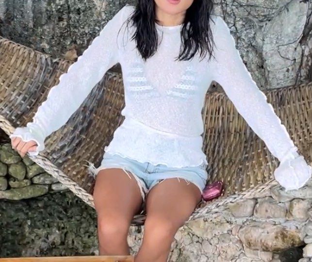 White Long Sleeves Mesh Sheer Top (Category: Longsleeves) located in Quezon City. Submitted by declooter (Listing ID 1333446673, Image 2). Description: H&M White Long Sleeves Mesh Sheer Top Only used it as a beach cover up (2nd pic - wore it backwards) size: small mop: gcash delivery: lalamove, j&t *sf shouldered by buyer 📍near sm north edsa, q.c.