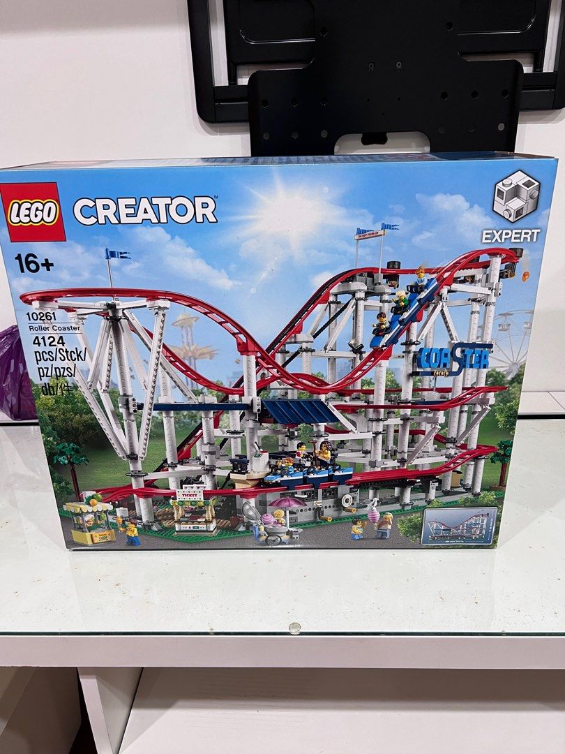 Lego 10261 hot sale