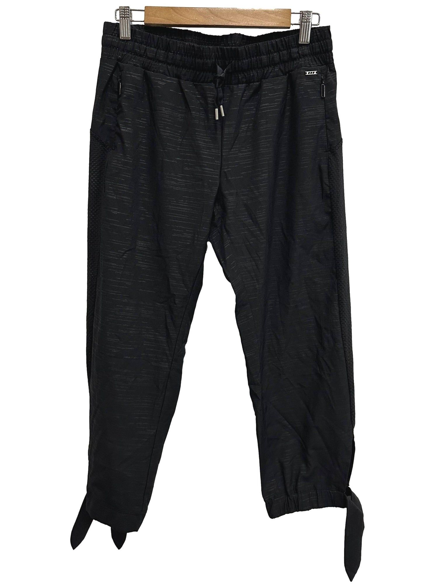 Lorna Jane Onyx Black Printed Joggers Women s Fashion Activewear on Carousell