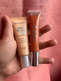 (Category: ) located in . Submitted by mon_armoire (Listing ID 1333355149, Image 1). Description: .