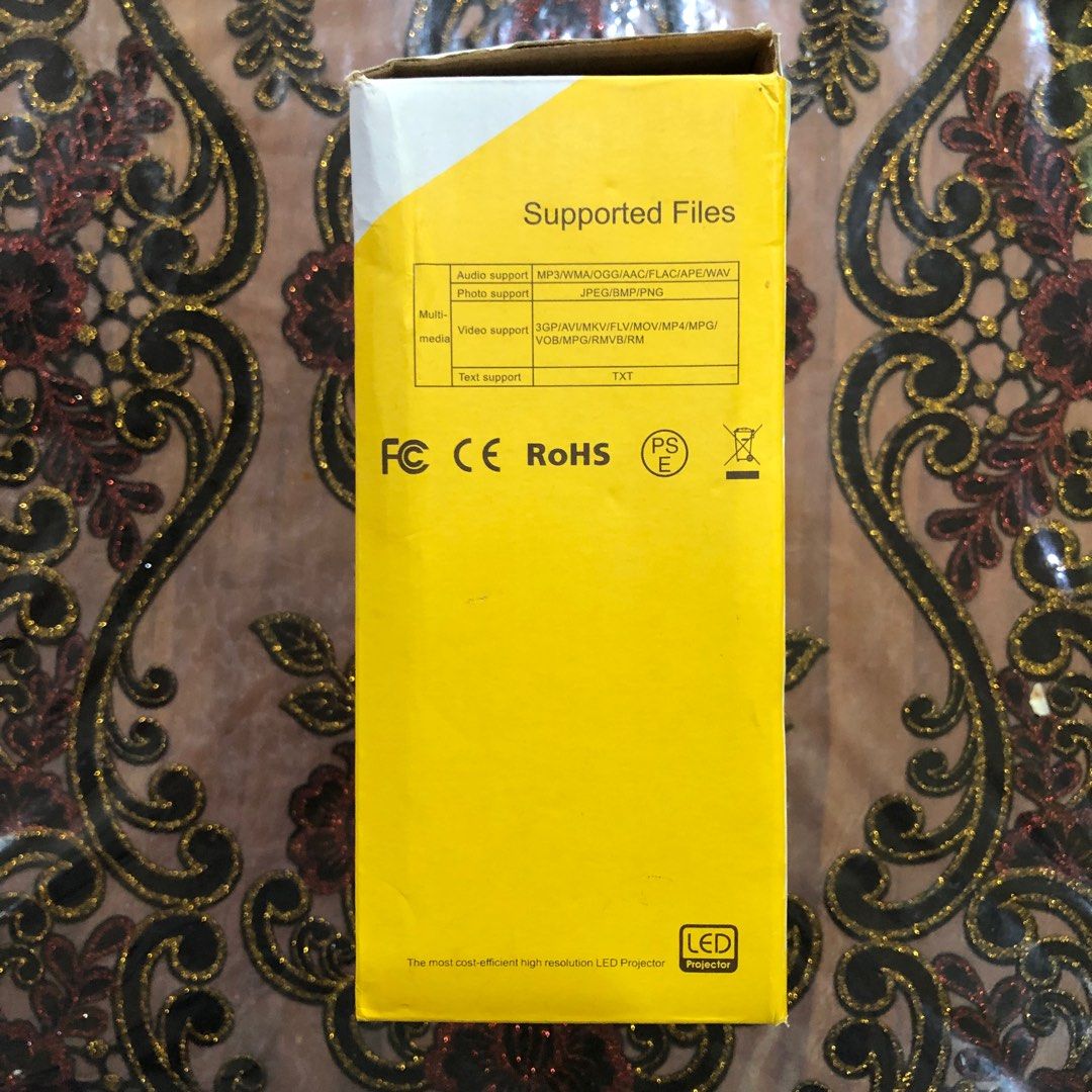 MINI PROJECTOR (Category: Projectors) located in Banting. Submitted by iskandarjamal (Listing ID 1333358952, Image 2). Description: CAN NEGOTIATE .