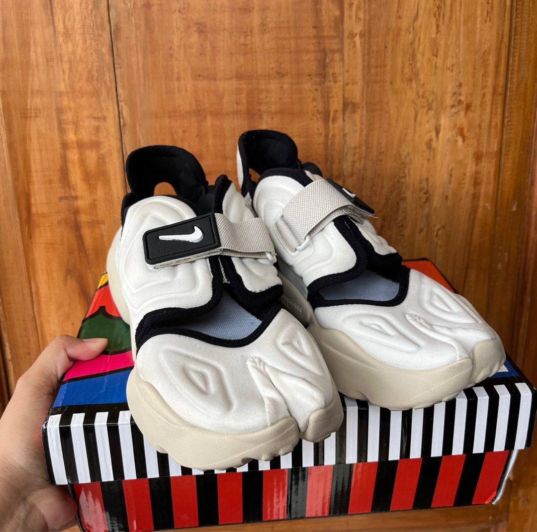nike air aqua rift summit white